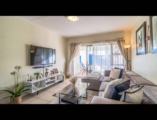 2 BEDROOM APARTMENT FOR SALE IN GREENSTONE CREST
